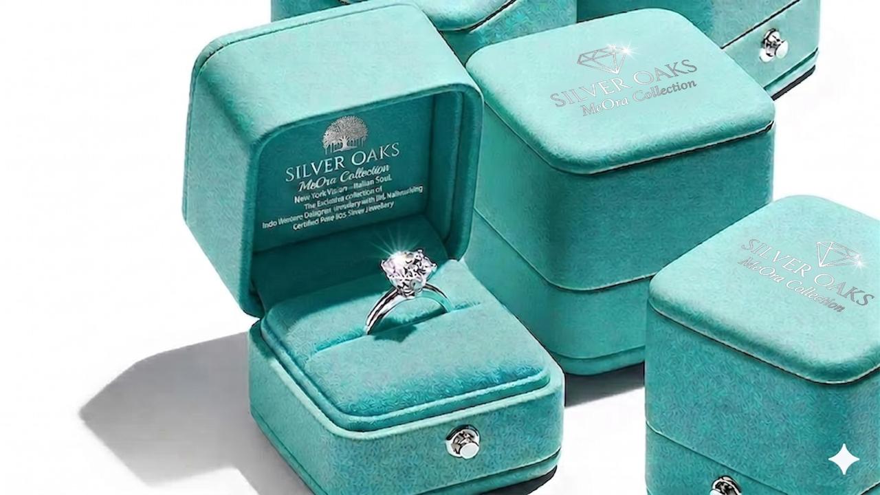 Silver Oaks Me'Ora jewellery box with ring